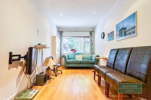 Photo 30- click for photo gallery